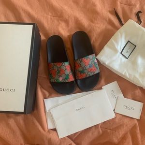 Gucci strawberry slides